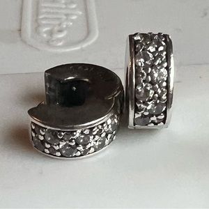Pandora sparkling clips